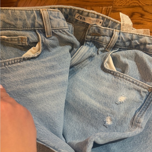 Zara Classic Blue Denim Jeans - Picture 3 of 8